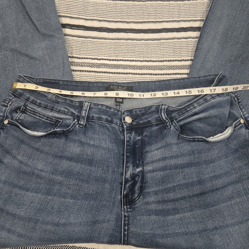 87. Judy Blue Flare Jeans - Picture 5 of 6